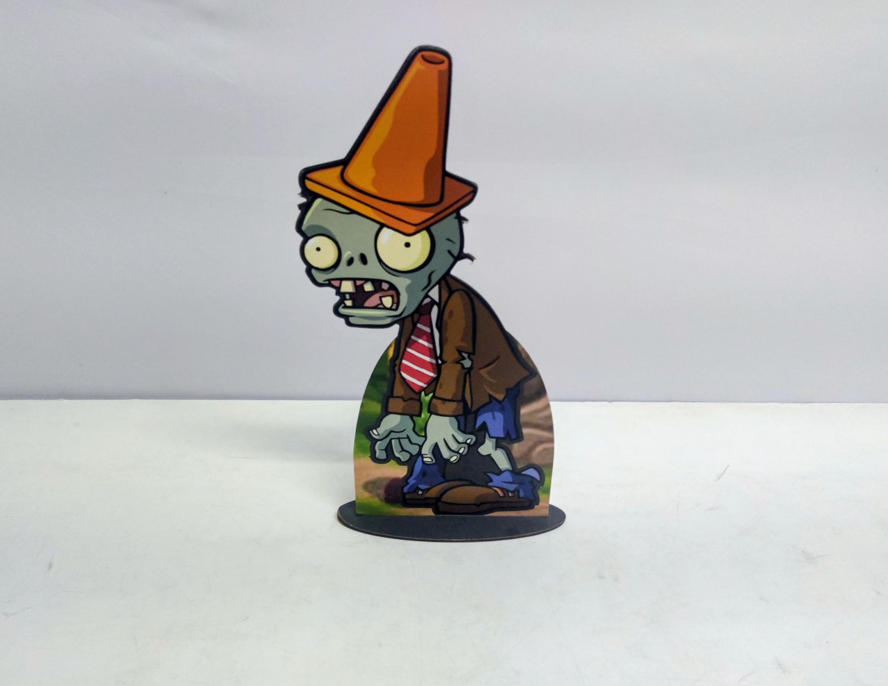 Totem Zumbi Cabeça de Cone (Plants Vs Zombies) 36Cm Alt X 19Cm Larg  - BB Festas Aluguel 