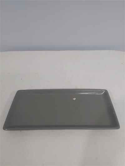 Bandeja Retangular Reto Cinza Alt2Cm 14Cm X 30Cm - BB Festas Aluguel 