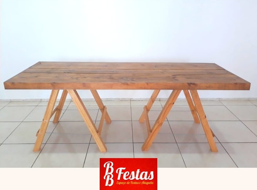Mesa Cavalete Com Tampo Rústico Escuro  80Cm Alt X 2,20M Larg X 80Cm Comp - BB Festas Aluguel 