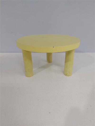 Banco Redondo Mdf/P Amarelo Claro Alt 10Cm X 8Cm X 8Cm - BB Festas Aluguel 