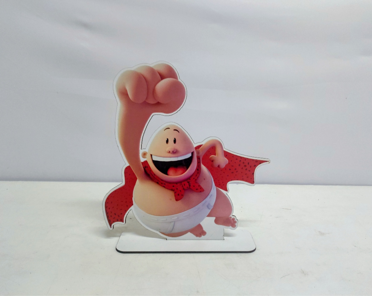 Totem Capitão Cueca 26Cm Alt X 20Cm Larg  - BB Festas Aluguel 