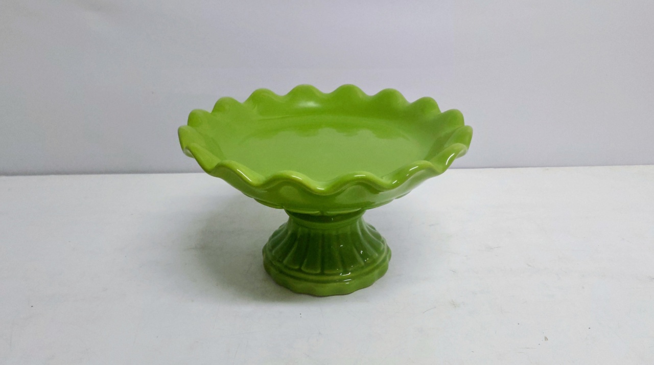 Porta Doce Babado Fundo Verde Claro/G 16Cm Diametro X 27Cm Alt - BB Festas Aluguel 