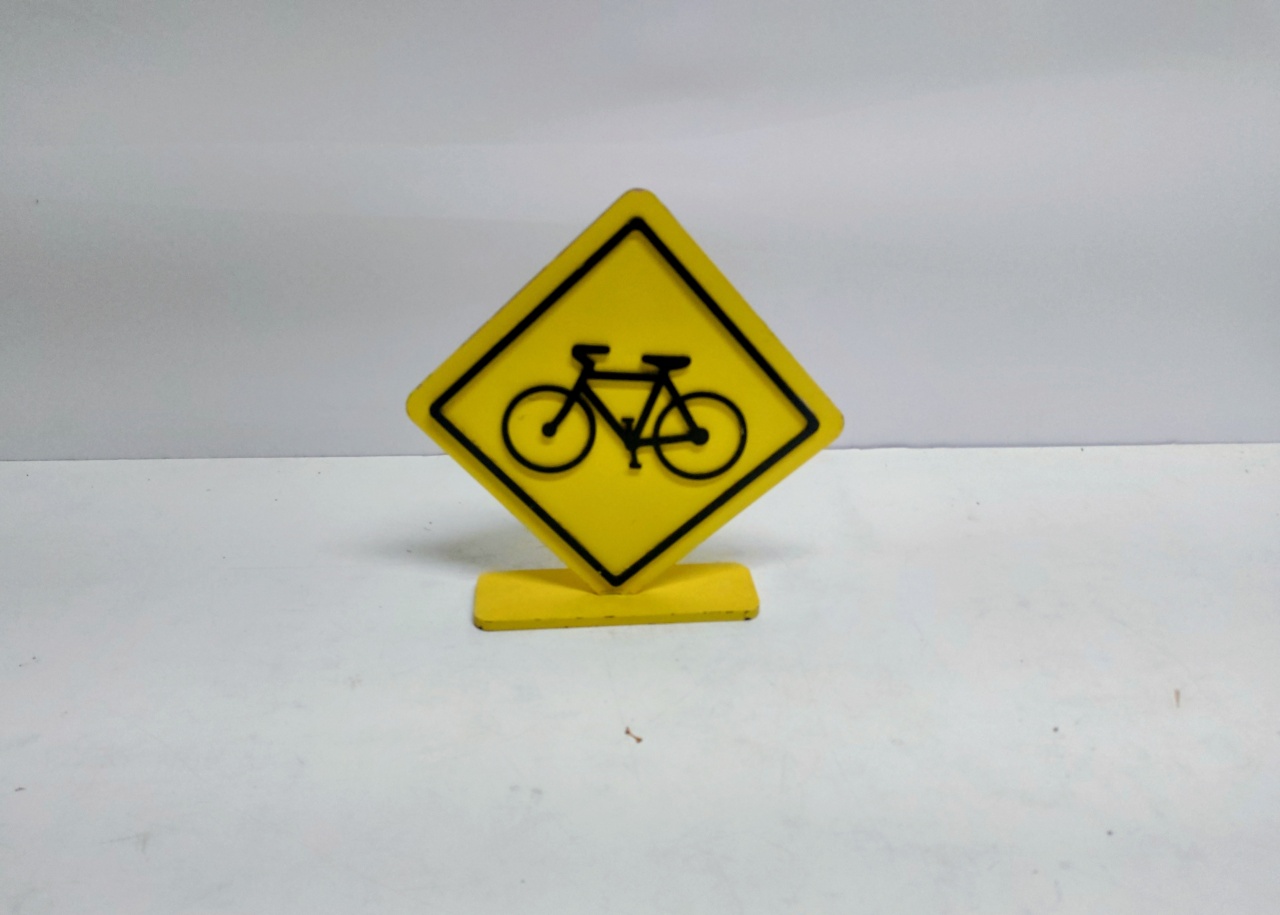Totem Placa de Circulação de Bicicleta (Trânsito) 23Cm Alt X 23Cm Larg  - BB Festas Aluguel 