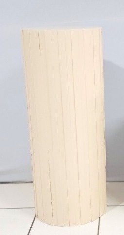 Cilindro Ripado Mdf Alto Fino Bege 1M Alt X 40Cm Diametro  - BB Festas Aluguel 
