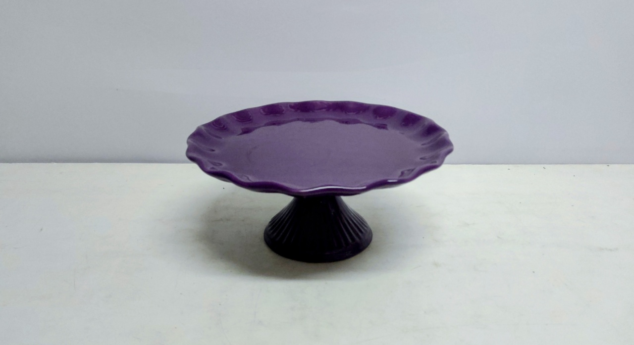 Porta Doce Redondo Babado/G Violeta 14Cm Alt X 31Cm Diametro - BB Festas Aluguel 