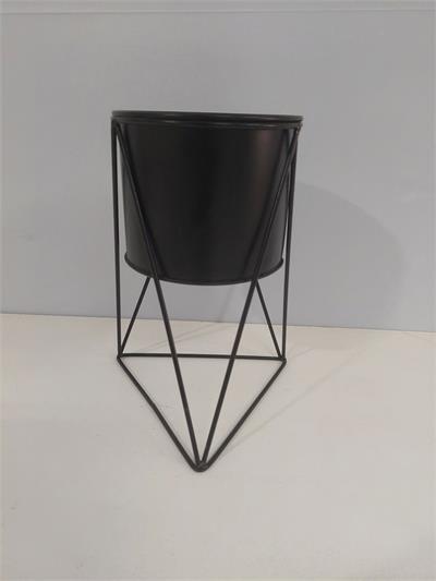 Cachepô Metal 3D Preto Alt 24Cm X 12Cm X 18Cm - BB Festas Aluguel 