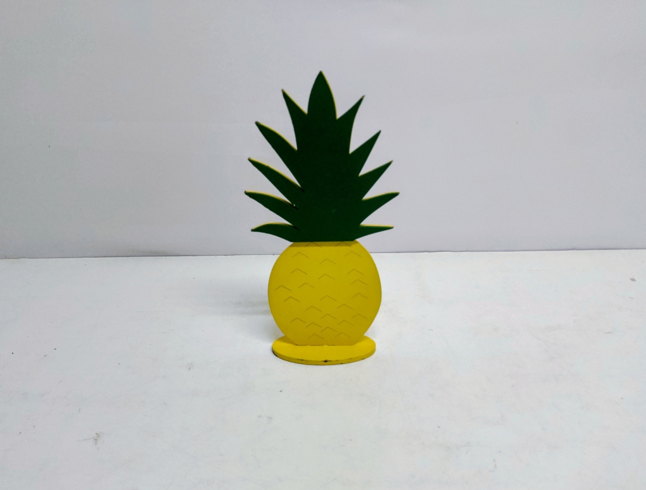 Totem Abacaxi 30Cm X 17Cm Larg  - BB Festas Aluguel 
