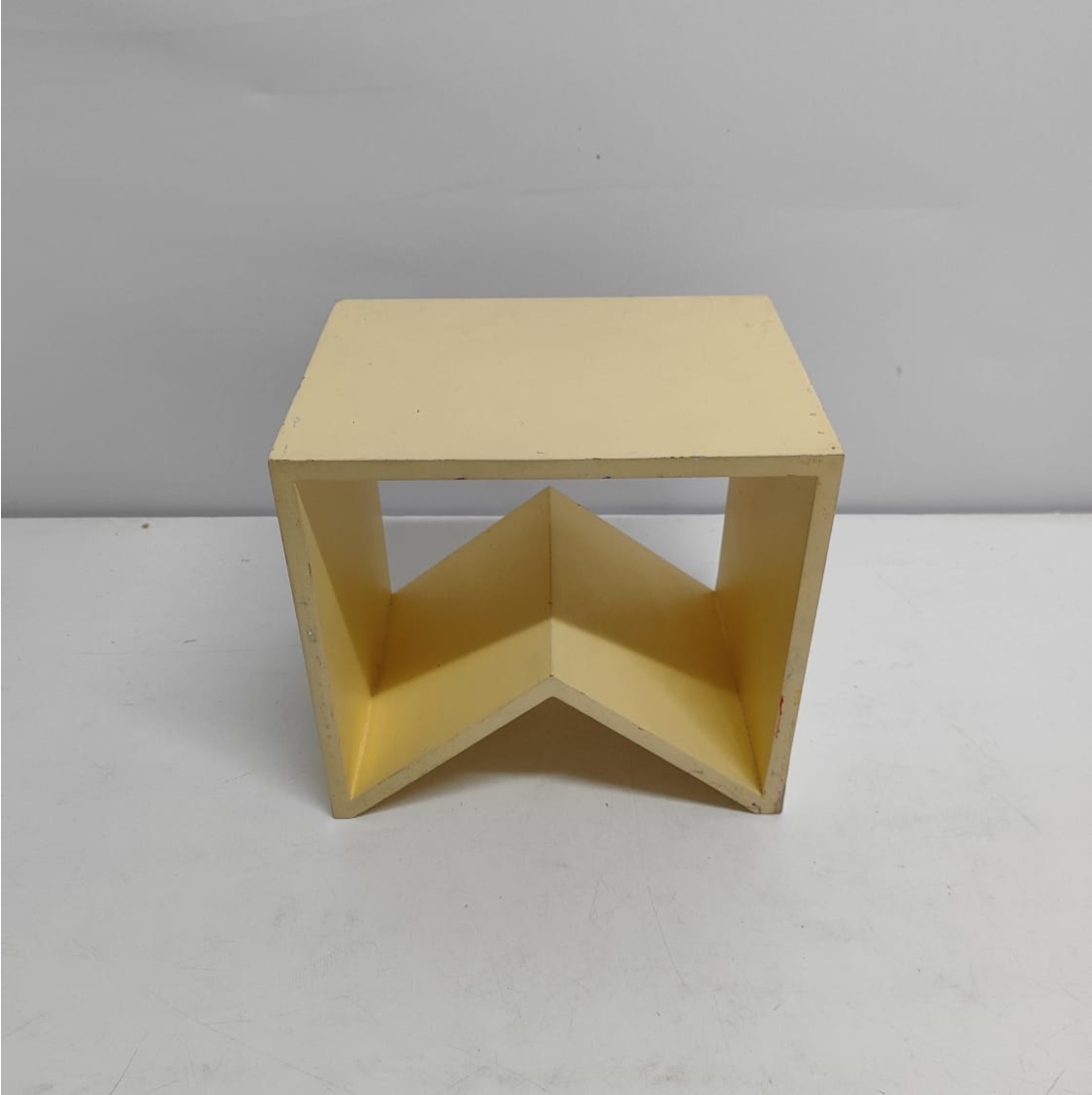 Bandeira Junina Mdf Amarelo Claro (São João) 20Cm Alt X 23Cm Larg X 17Cm Comp - BBFestasAluguel 