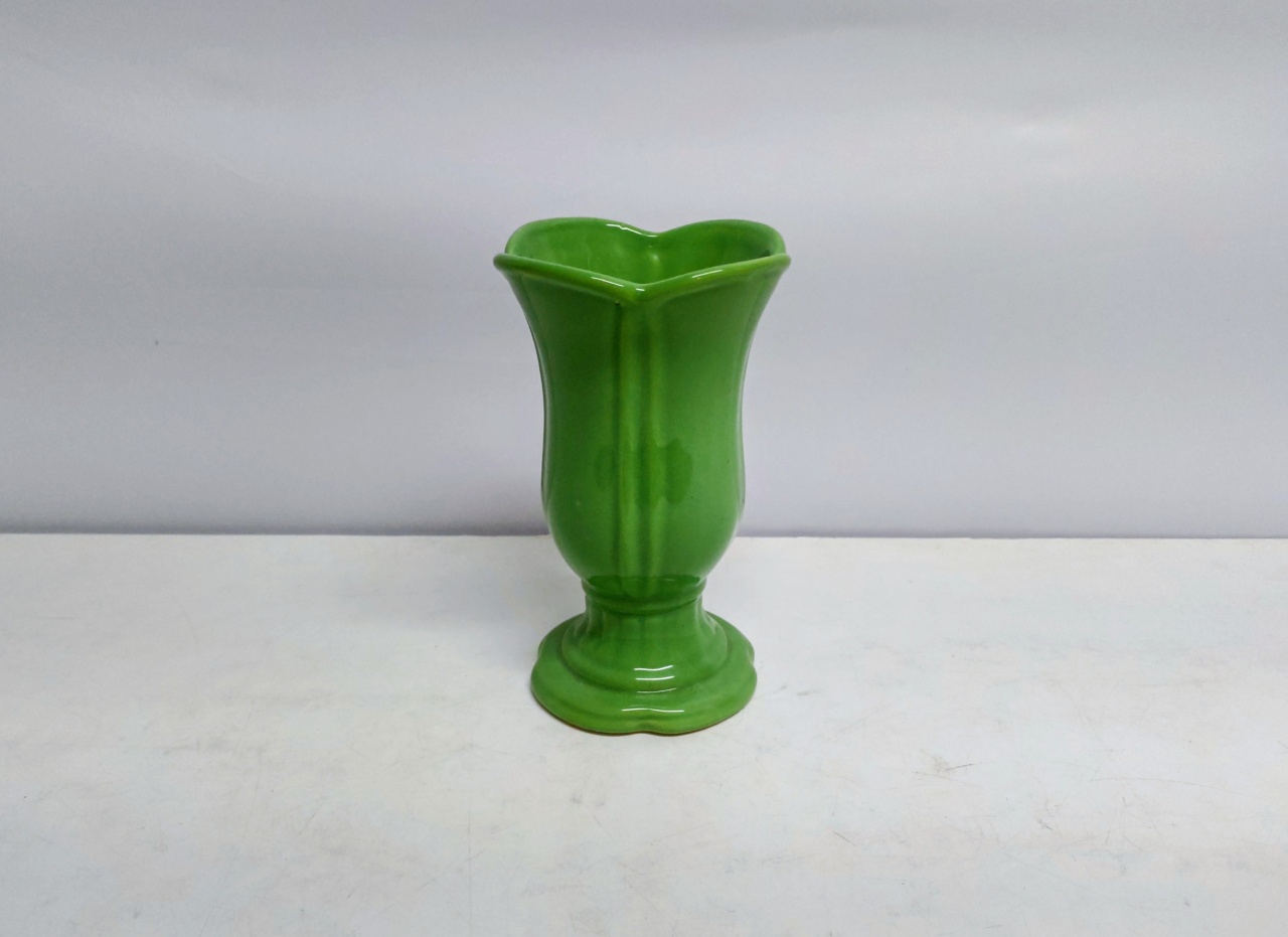 Vaso Pétala M Verde Claro 22Cm X 13Cm - BB Festas Aluguel 