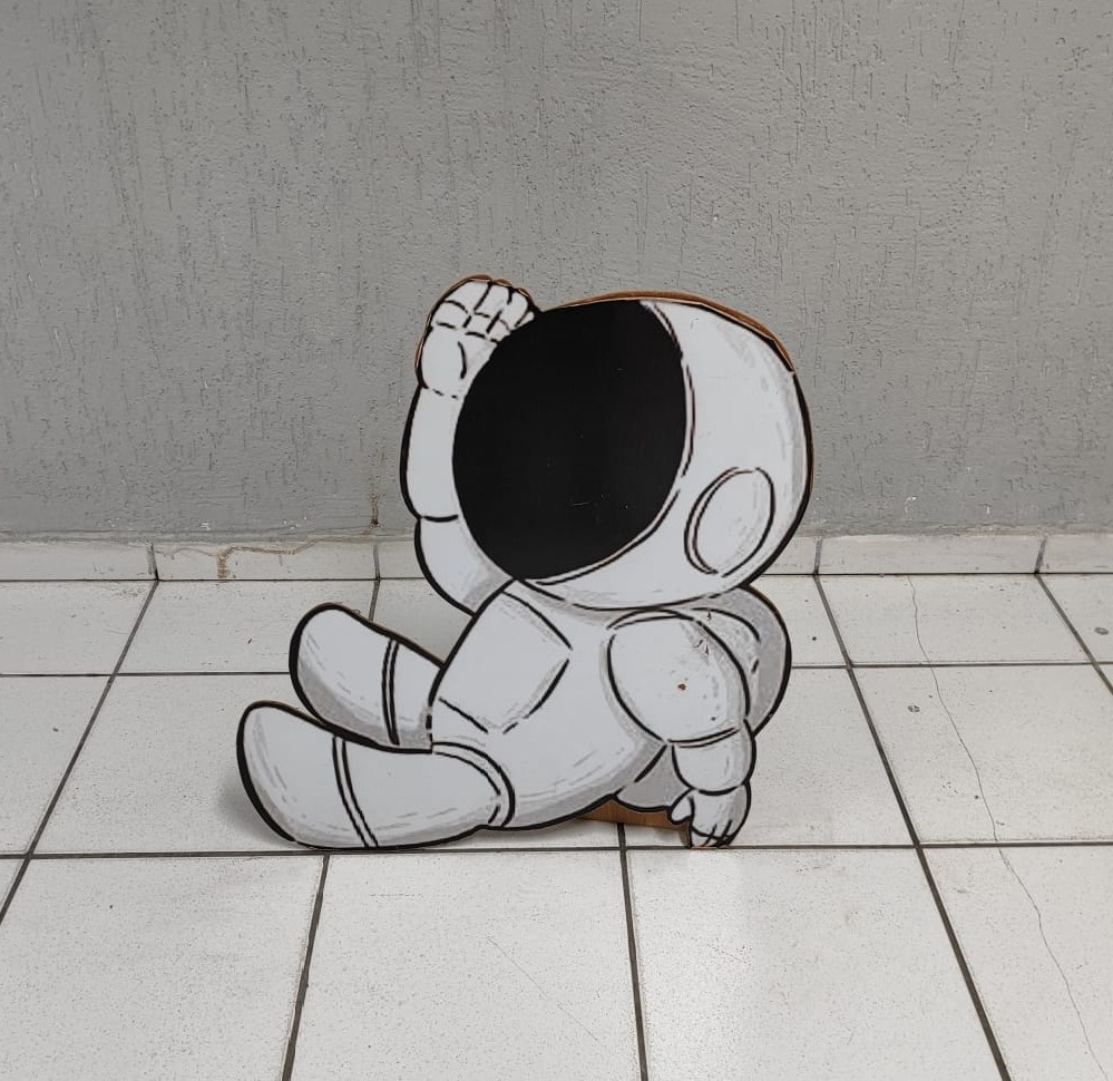 Totem de Chão Astronauta 70Cm X 60Cm - BB Festas Aluguel 