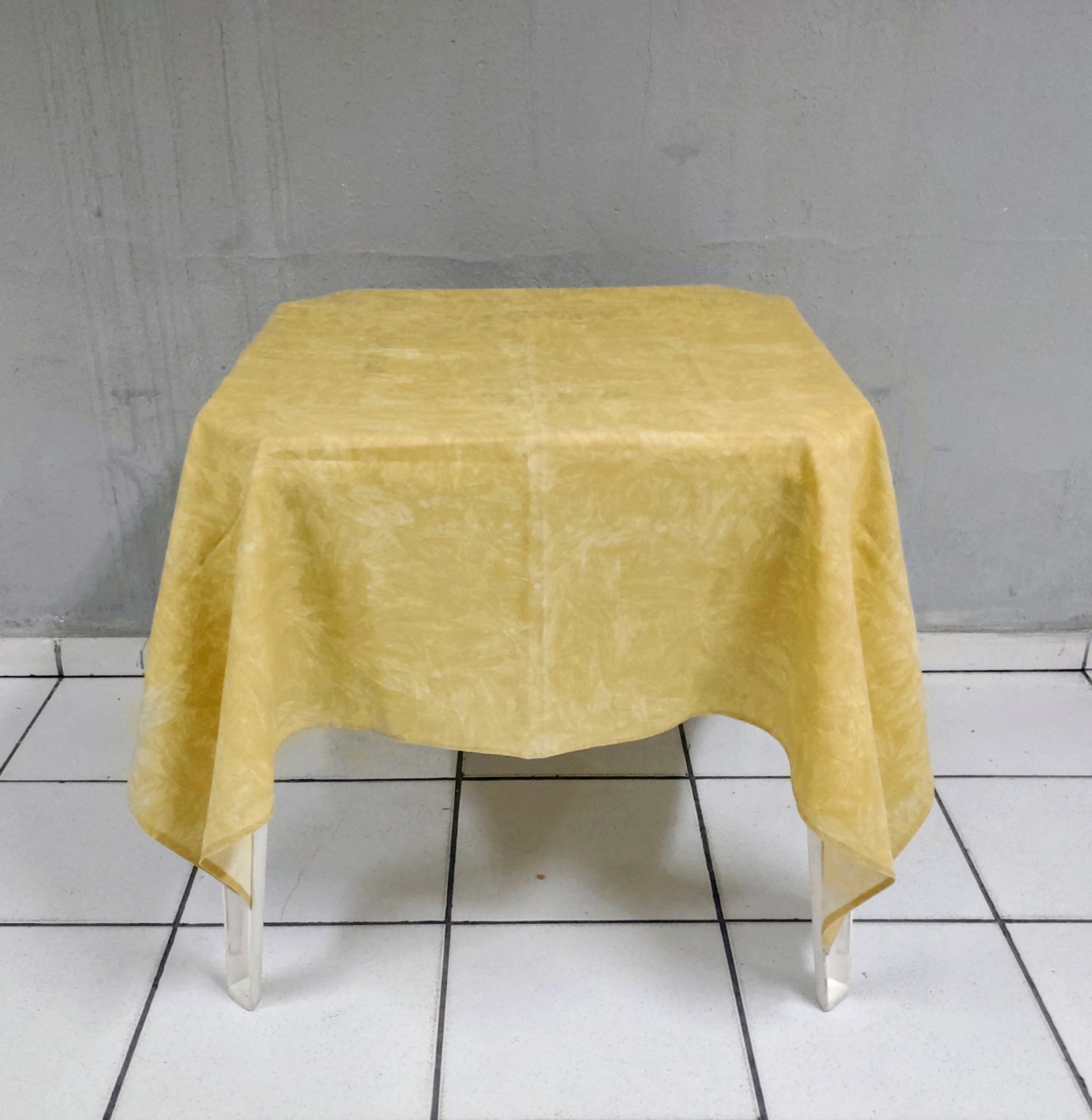 Tampo Dourado Rajado Claro - BBFestasAluguel 