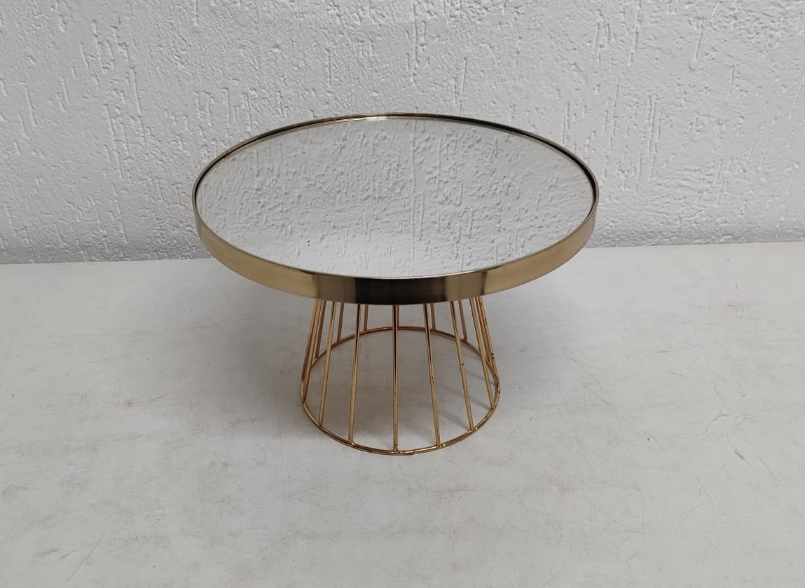 Boleira Pé Telado Dourada 20Cm X 30Cm Diametro  - BB Festas Aluguel 