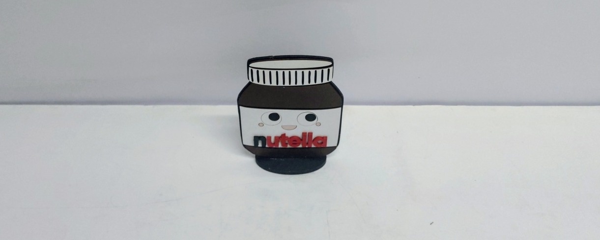 Totem Nutela 24Cm Alt X 10Cm Larg  - BB Festas Aluguel 
