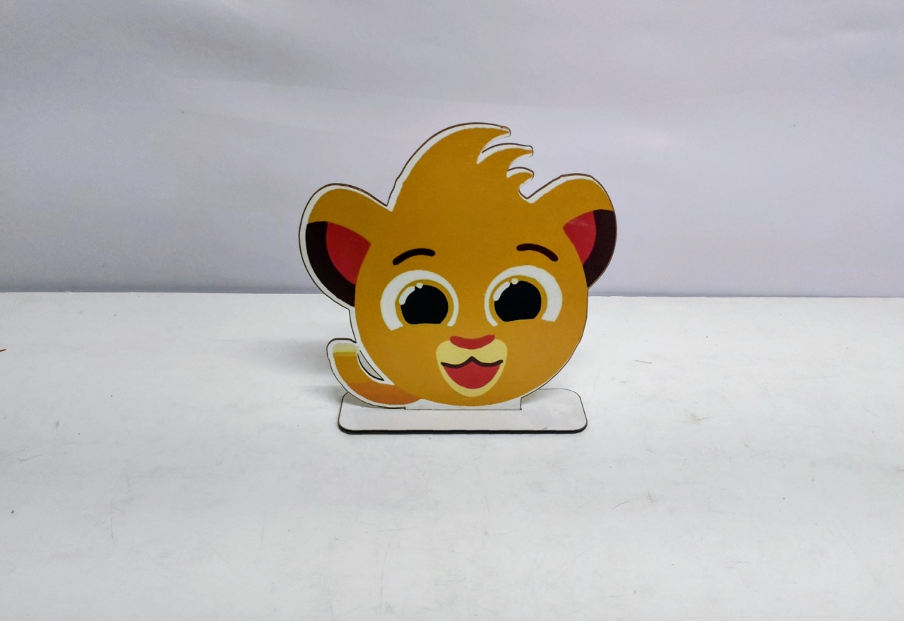 Totem Rick  (Bolofofos) 25Cm Alt X 22Cm Larg  - BB Festas Aluguel 