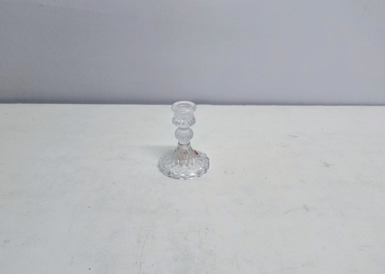 Castiçal de Vidro P 10Cm Alt X 8Cm Diametro  - BB Festas Aluguel 
