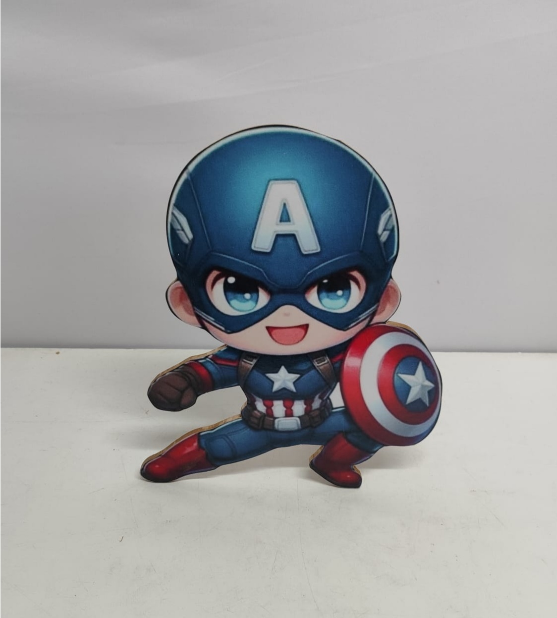 Totem Capitão América Baby (Herois) 35Cm Alt X 30Cm Larg - BBFestasAluguel 