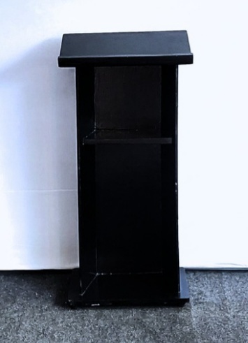 Púlpito Preto Mdf 1M X 50Cm X 30Cm  - BB Festas Aluguel 