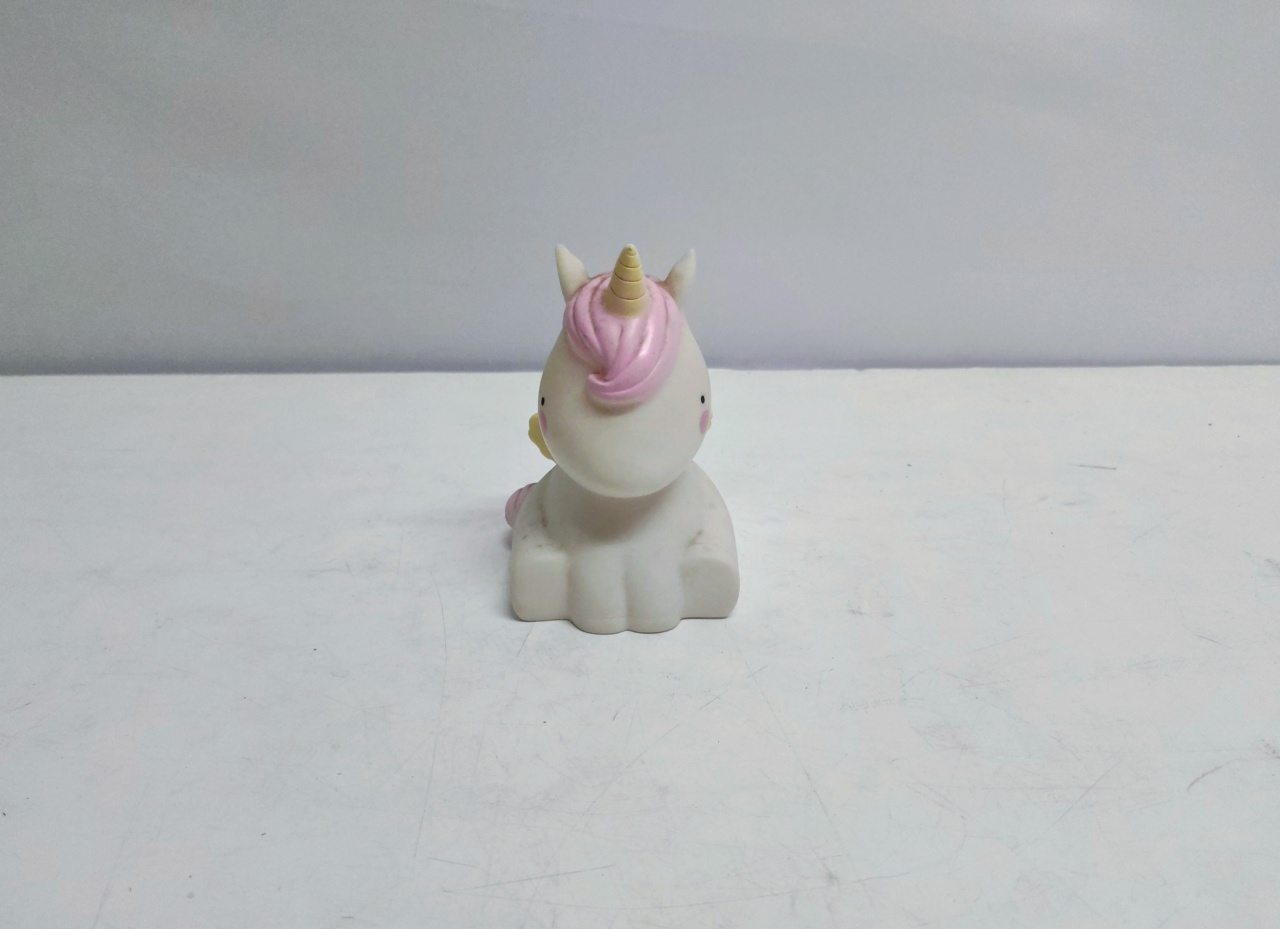 Mini Unicornio Nude Com Detalhe Rosa - BB Festas Aluguel 