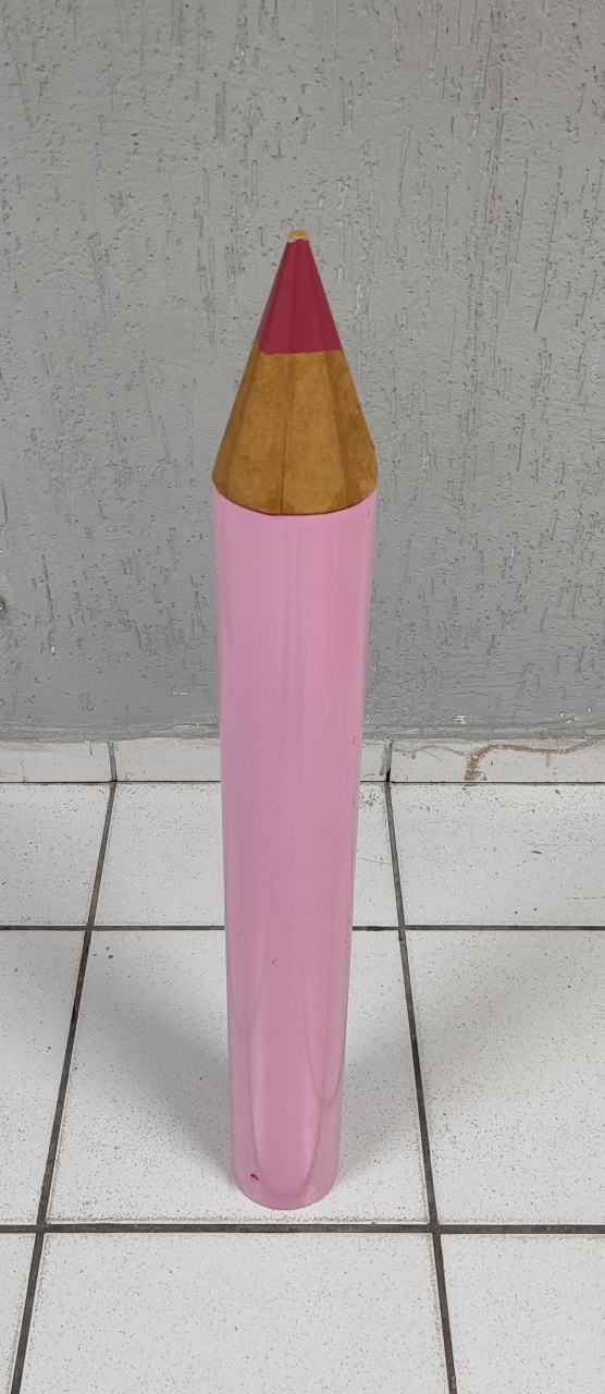 Lápis Decorativo de Chão Rosa 85Cm Alt X 10Cm Diametro  - BB Festas Aluguel 