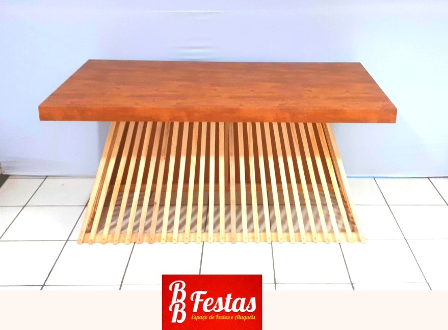 Mesa Retangular Rústica Com Pé Ripado  1,80M X 60Cm  - BB Festas Aluguel 