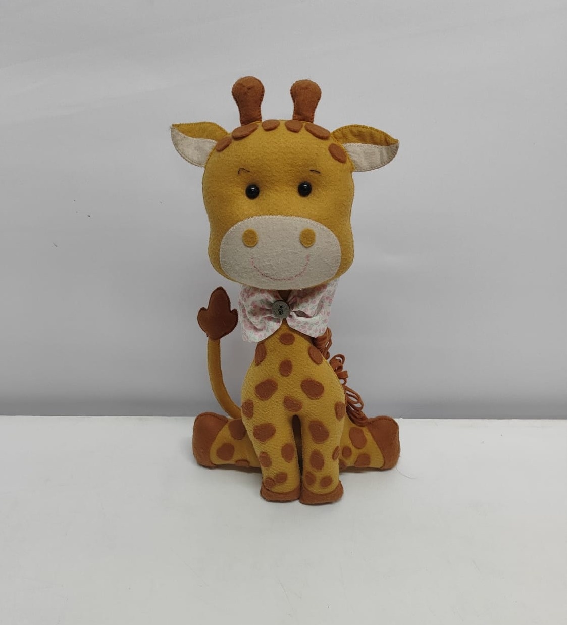 Feltro Girafa - BB Festas Aluguel 