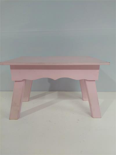 Banco Alto Em Mdf Rosa Claro Alt 18Cm X 23Cm X 14Cm - BB Festas Aluguel 