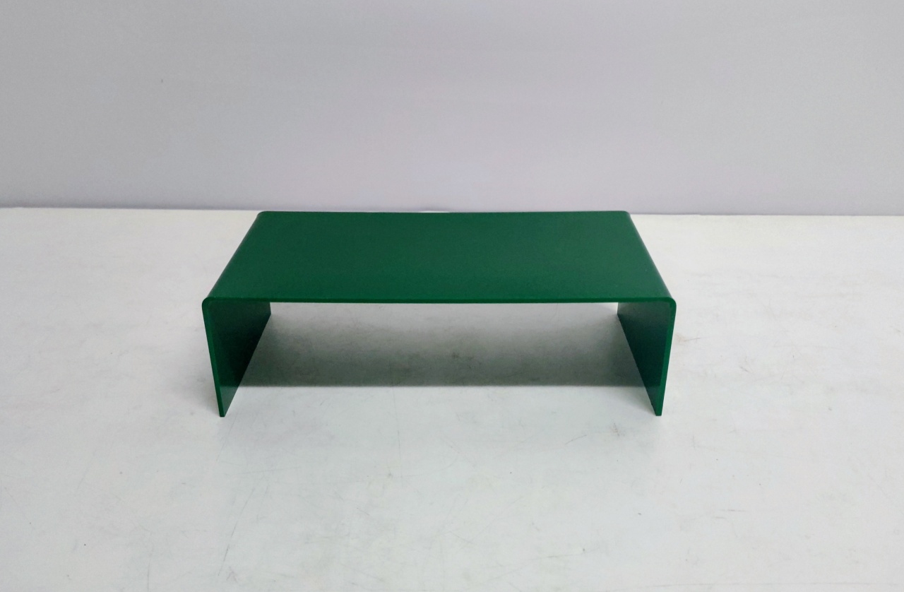 Suporte Acrílico/M Verde Escuro 8Cm Alt X 26Cm Larg X 13Cm Comp - BB Festas Aluguel 