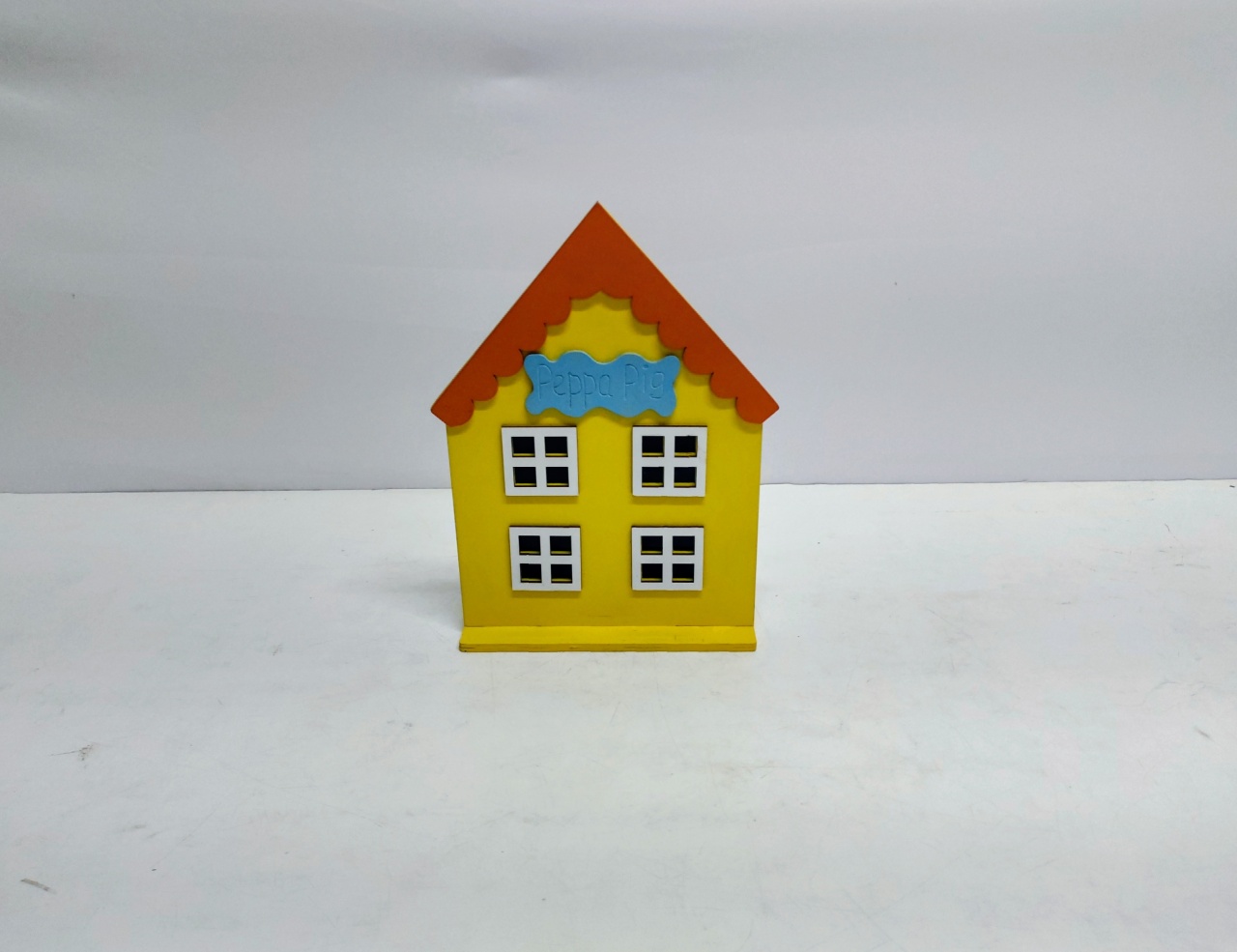 Totem Casa Peppa Pig 26Cm Alt X 18Cm Larg  - BB Festas Aluguel 