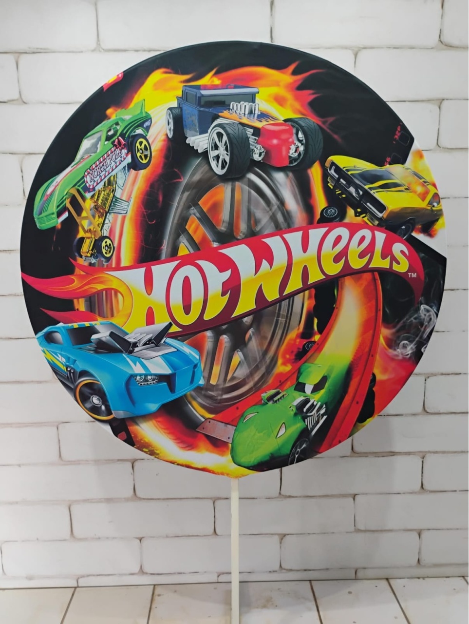 Painel Sublimado Redondo Hotwheels 1,30Cm  - BB Festas Aluguel 