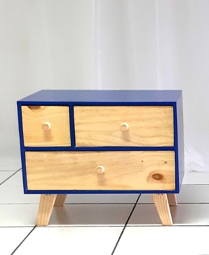 Nicho Baixo Azul Escuro Com 3 Gavetas Falsas 50Cm Alt X 60Cm Larg X 40Cm Comp - BB Festas Aluguel 