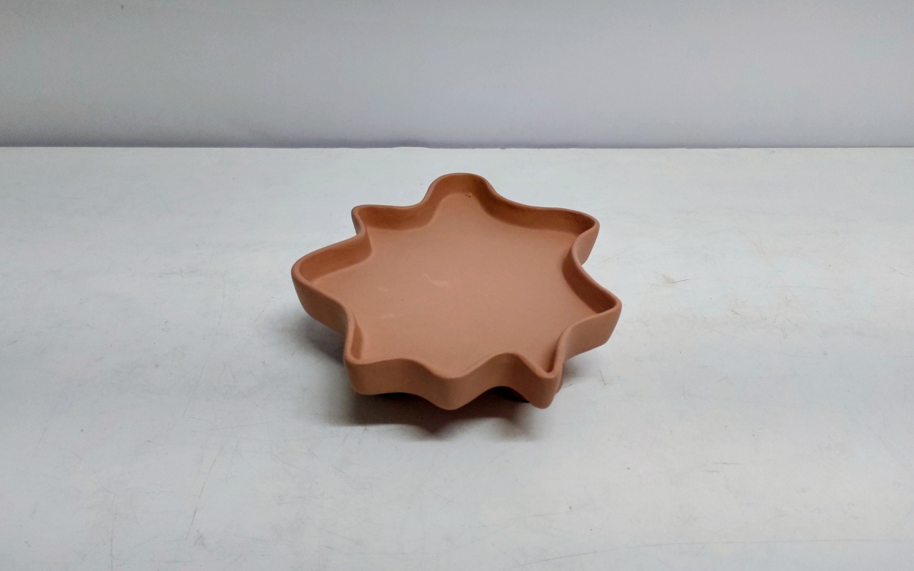 Bandeja Estrela Com Pé Salmão Fosco 5Cm Alt X 18Cm Larg X 20Cm Comp - BB Festas Aluguel 