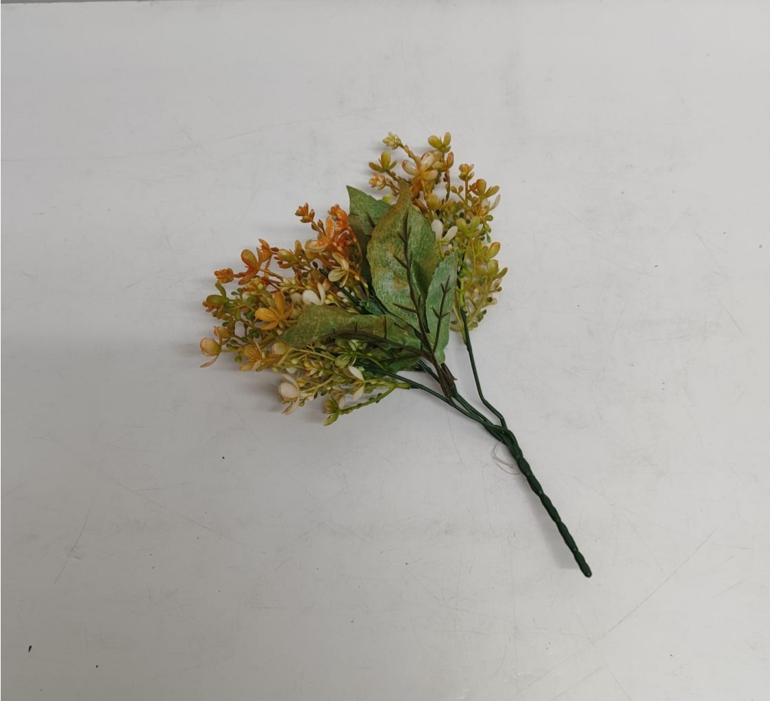 Arranjo Flor Laranja Com Folhagem - BBFestasAluguel 