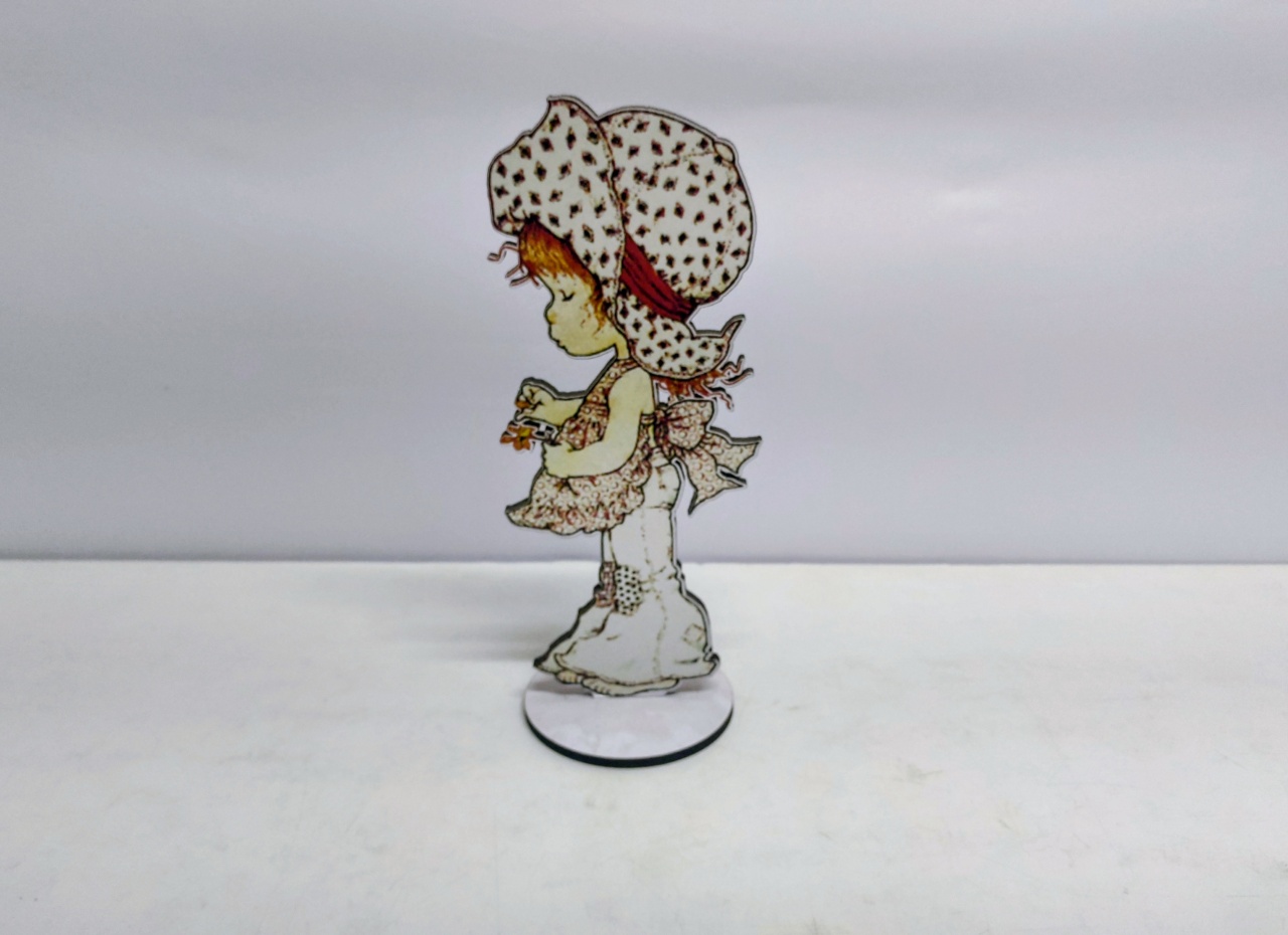 Totem Sarah Kay (Casinha de Boneca) 31Cm Alt X 13Cm Larg  - BB Festas Aluguel 