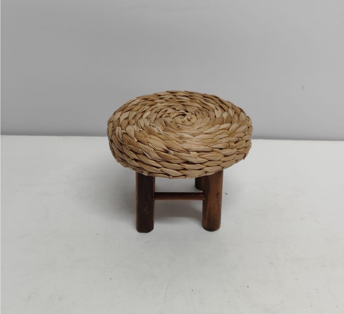Banco Redondo Mdf Com Palha 15Cm Alt X 15Cm Diametro - BBFestasAluguel 