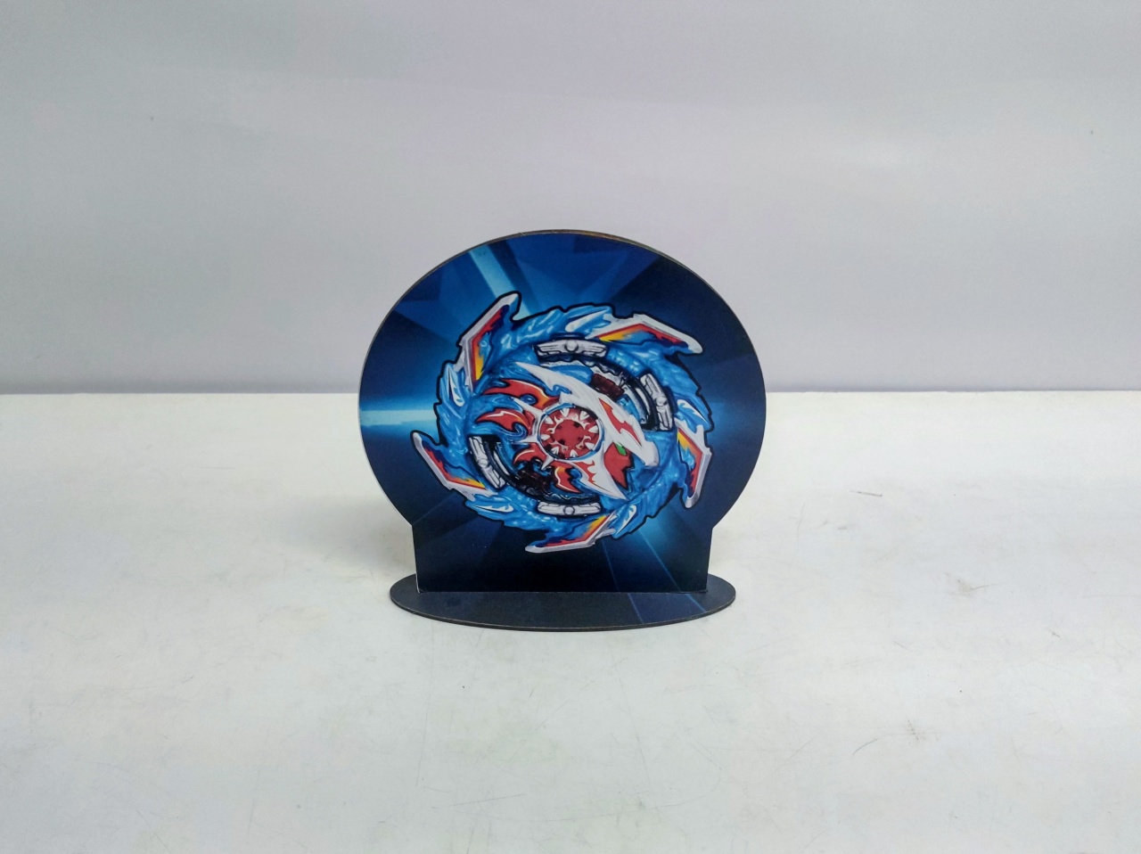 Totem Beyblade King Helios (Beyblade) 21Cm Alt X 19Cm Larg  - BB Festas Aluguel 