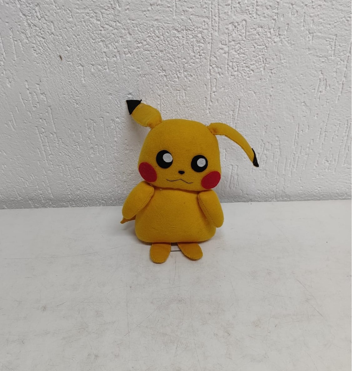 Feltro Pikachu - BB Festas Aluguel 