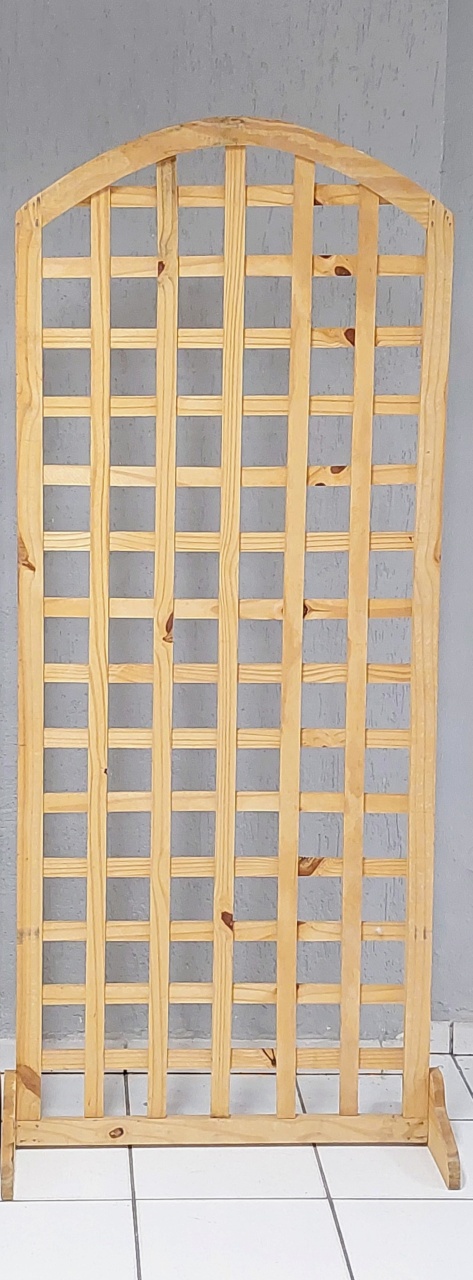 Painel Rústico Treliçado 1,95M X 80Cm  - BB Festas Aluguel 