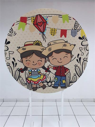 Painel Sublimado Redondo Casal Arraial (São João) 1,30Cm - BB Festas Aluguel 