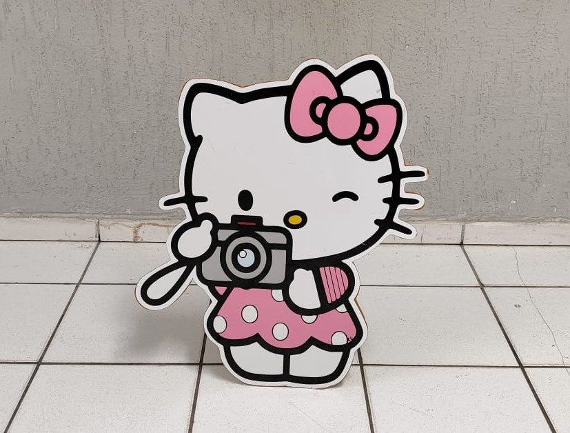 Totem de Chão Hello Kitty 70Cm X 55Cm  - BB Festas Aluguel 