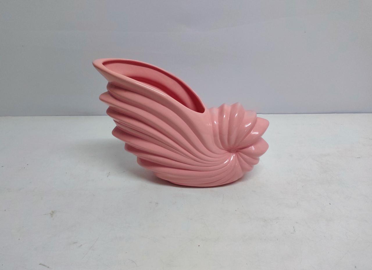 Vaso Concha Rosa 20Cm Alt X 10Cm Larg X 28Cm Comp  - BB Festas Aluguel 