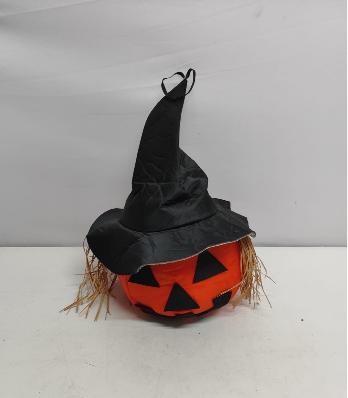 Cabeça de Abóbora Com Chapéu G (Halloween) - BBFestasAluguel 