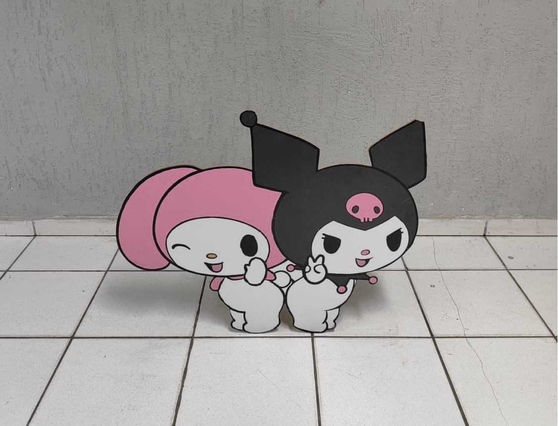 Totem de Chão Personagens My Melody E Kuromi (Fandom Sanrio) 70Cm X 85Cm  - BB Festas Aluguel 
