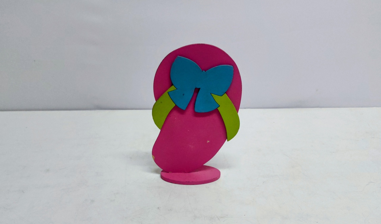 Totem Chinelo Pink/Verde 21Cm Alt X 13Cm Larg  - BB Festas Aluguel 