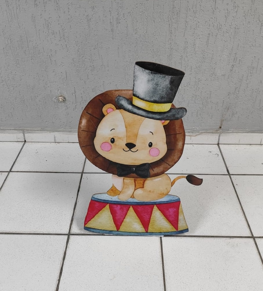 Totem de Chão Leão de Circo 70Cm X 40Cm  - BB Festas Aluguel 