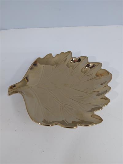 Bandeja Folha G Dourada Alt4Cm 25Cm X 30Cm - BB Festas Aluguel 