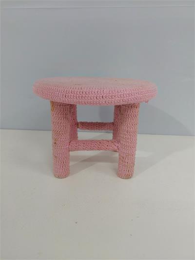 Banco Redondo Crochê G Rosa  Claro Alt 15Cm X 20Cm X 20Cm - BB Festas Aluguel 