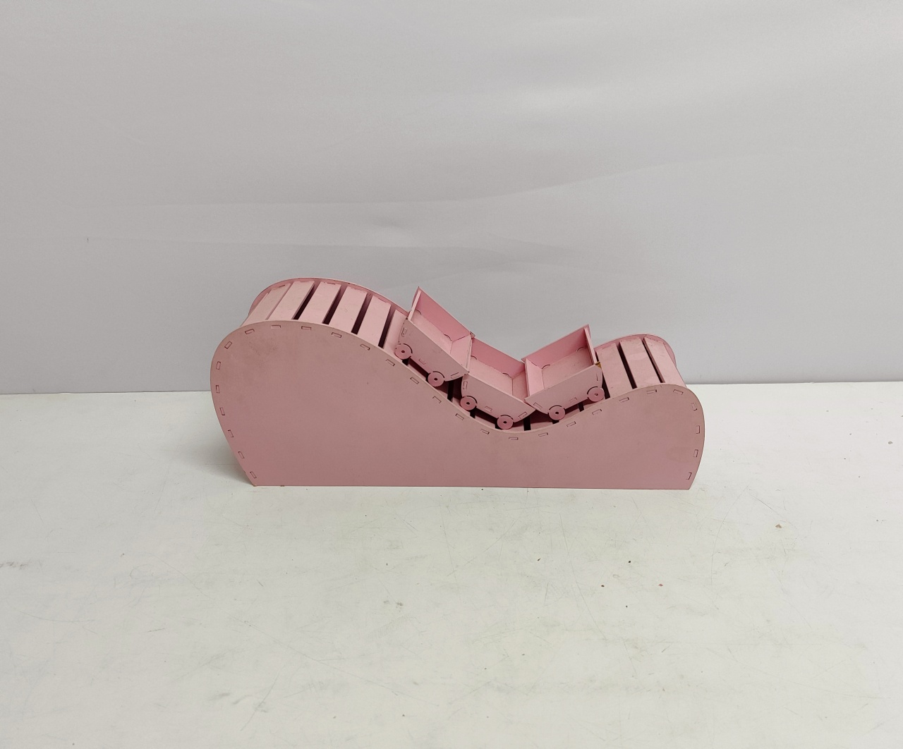 Mini Montanha Russa Mdf Rosa 17Cm Alt X 43Cm Larg X 11Cm Comp - BB Festas Aluguel 