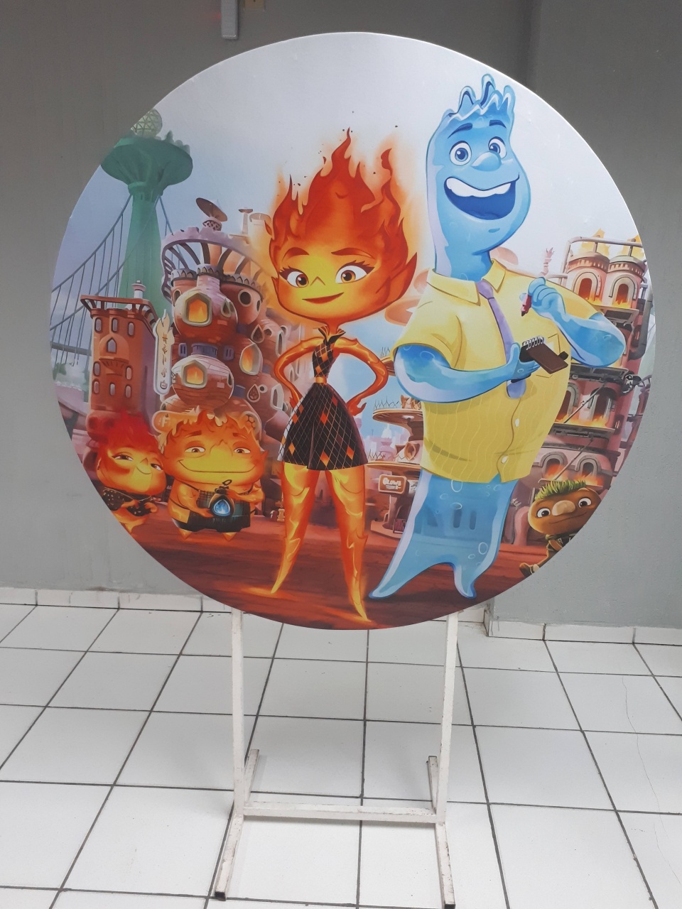 Painel Sublimado Redondo Elementos 1,30Cm  - BB Festas Aluguel 