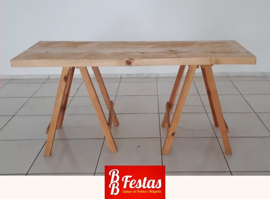 Mesa Cavalete  80Cm Alt X 1,80Cm Larg X 60Cm Comp - BB Festas Aluguel 