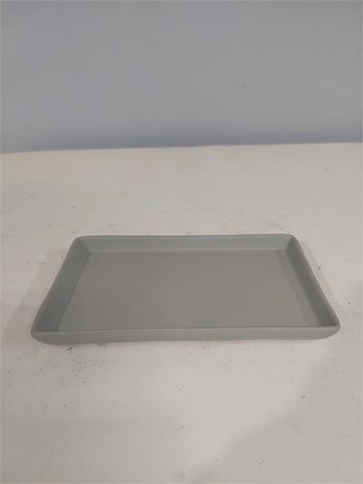 Bandeja Fosca Retangular Reta Sem Pé Cinza Alt2Cm 11Cm X 18Cm - BB Festas Aluguel 